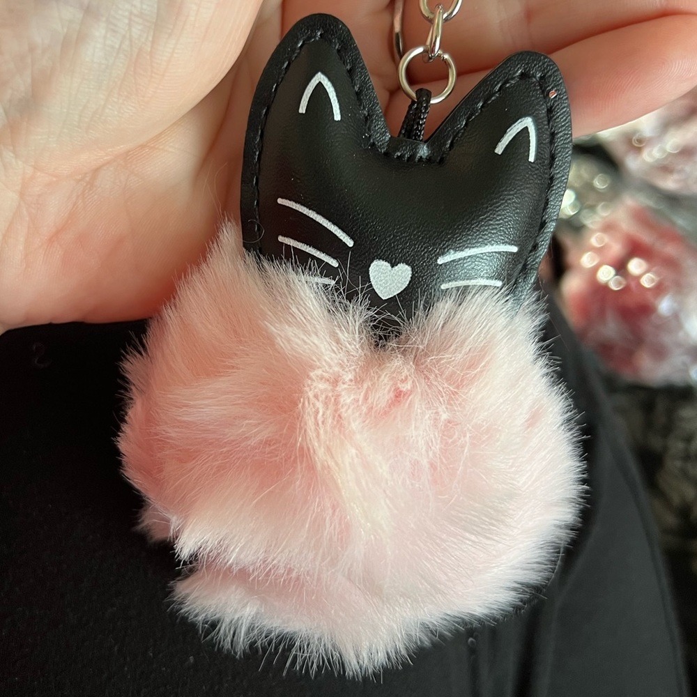 Kitty Pom Pom Keychain